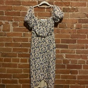 ASTR the Label SQUARE NECK BUBBLE SLEEVE DRESS IN CREAM MULTI DITSY